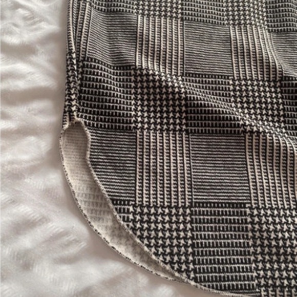 Checked mini dress - Picture 3 of 8